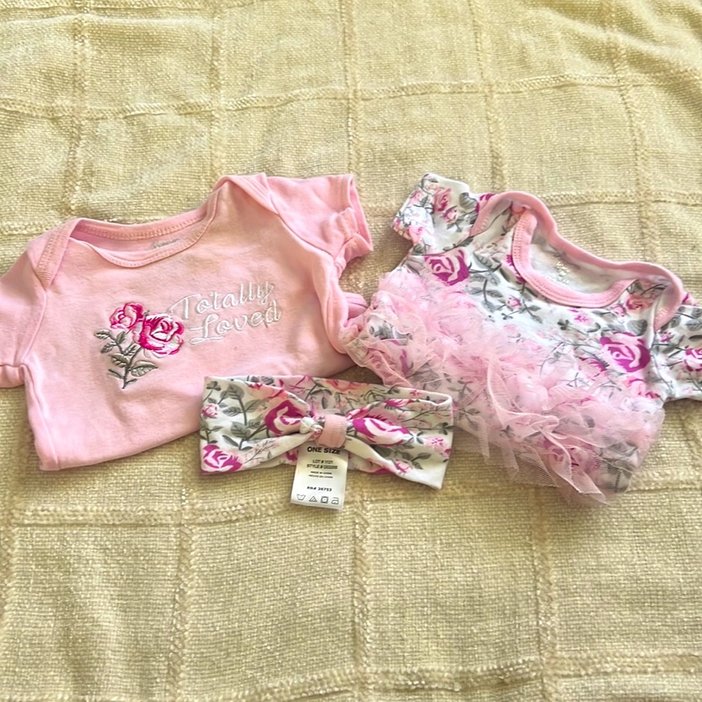 3 piece set babygirl onesies